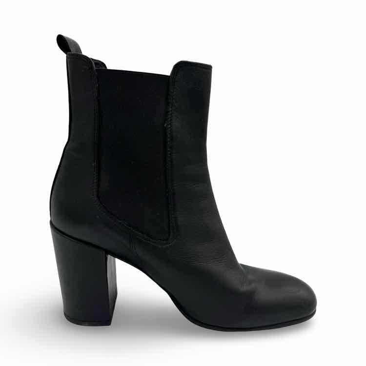 Barneys New York Boot