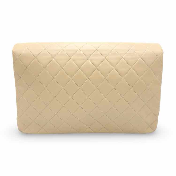 Chanel Vintage Tan Quilted Handbag - Classic Luxury Icon