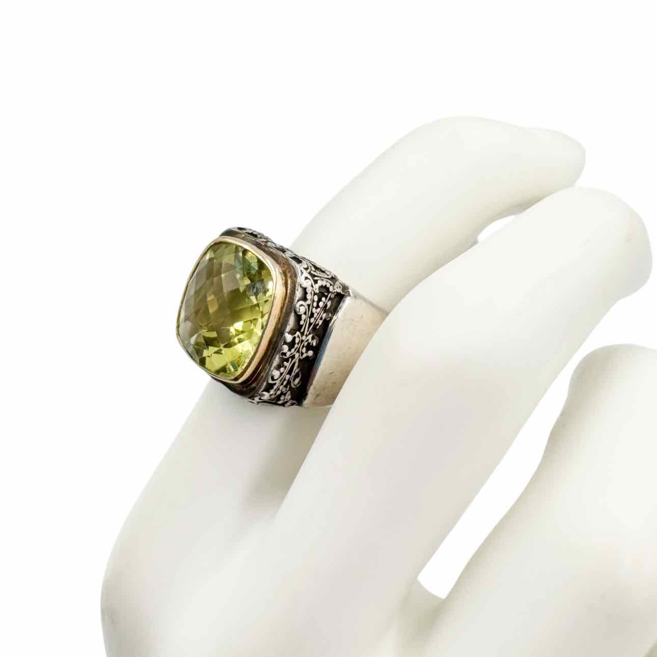 18K white gold & peridot ring