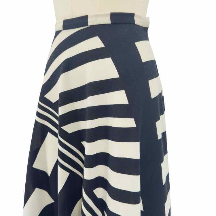 Louis Feraud Skirt - Double Exposure Boutique