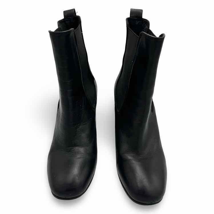 Barneys New York Boot
