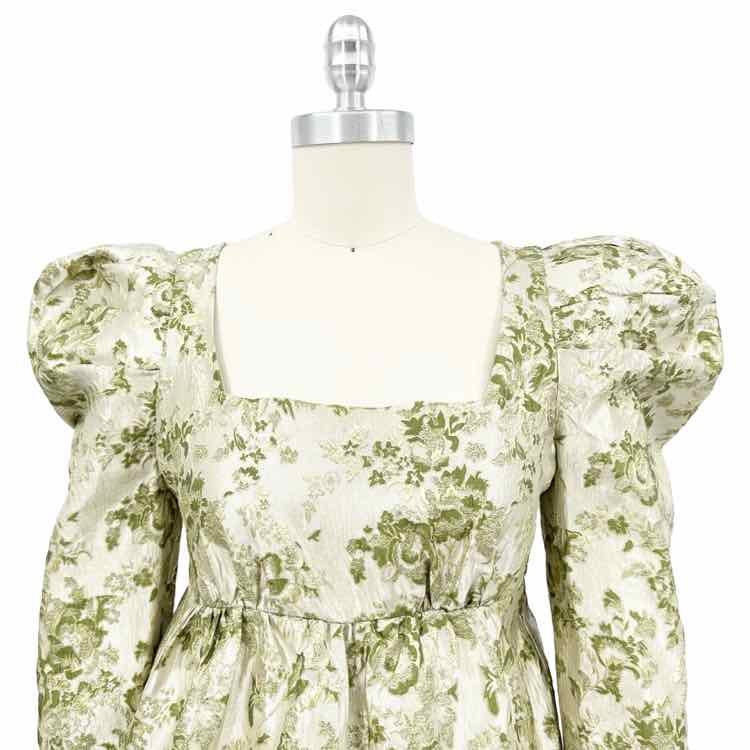 Hyacinth House Top
