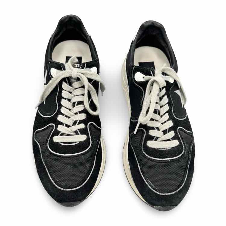 Golden Goose Shoe
