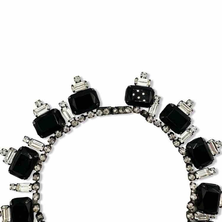 Vintage black & white crystal necklace
