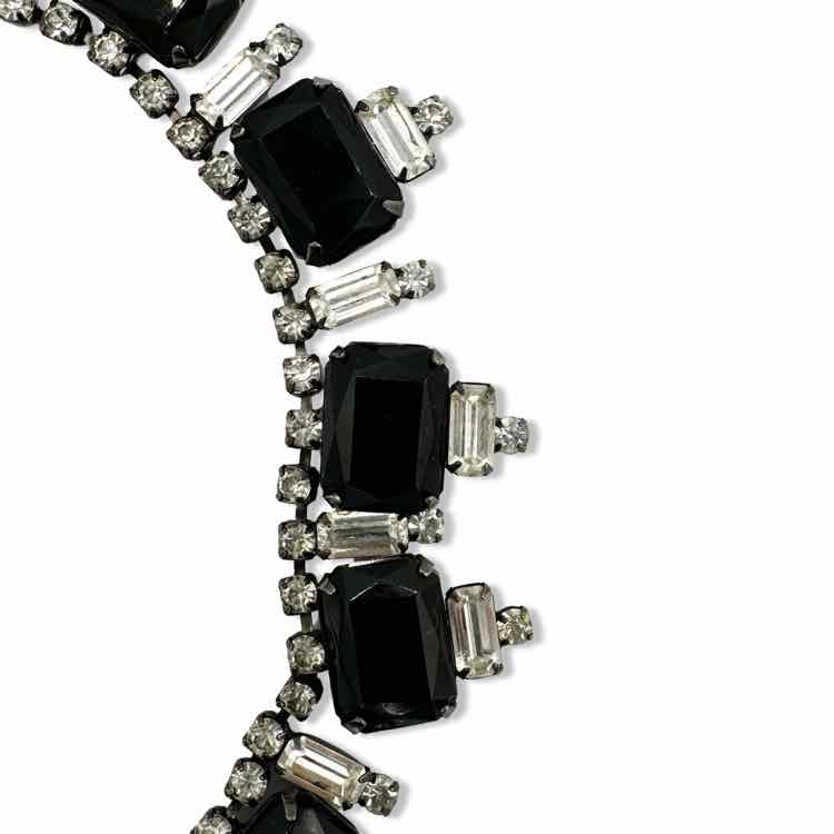 Vintage black & white crystal necklace
