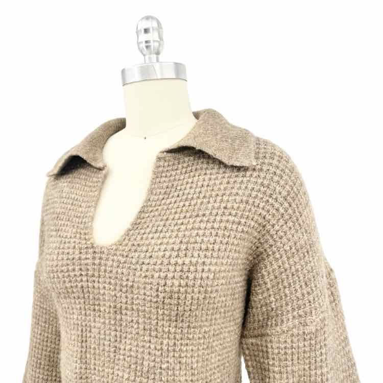 Isalis Sweater
