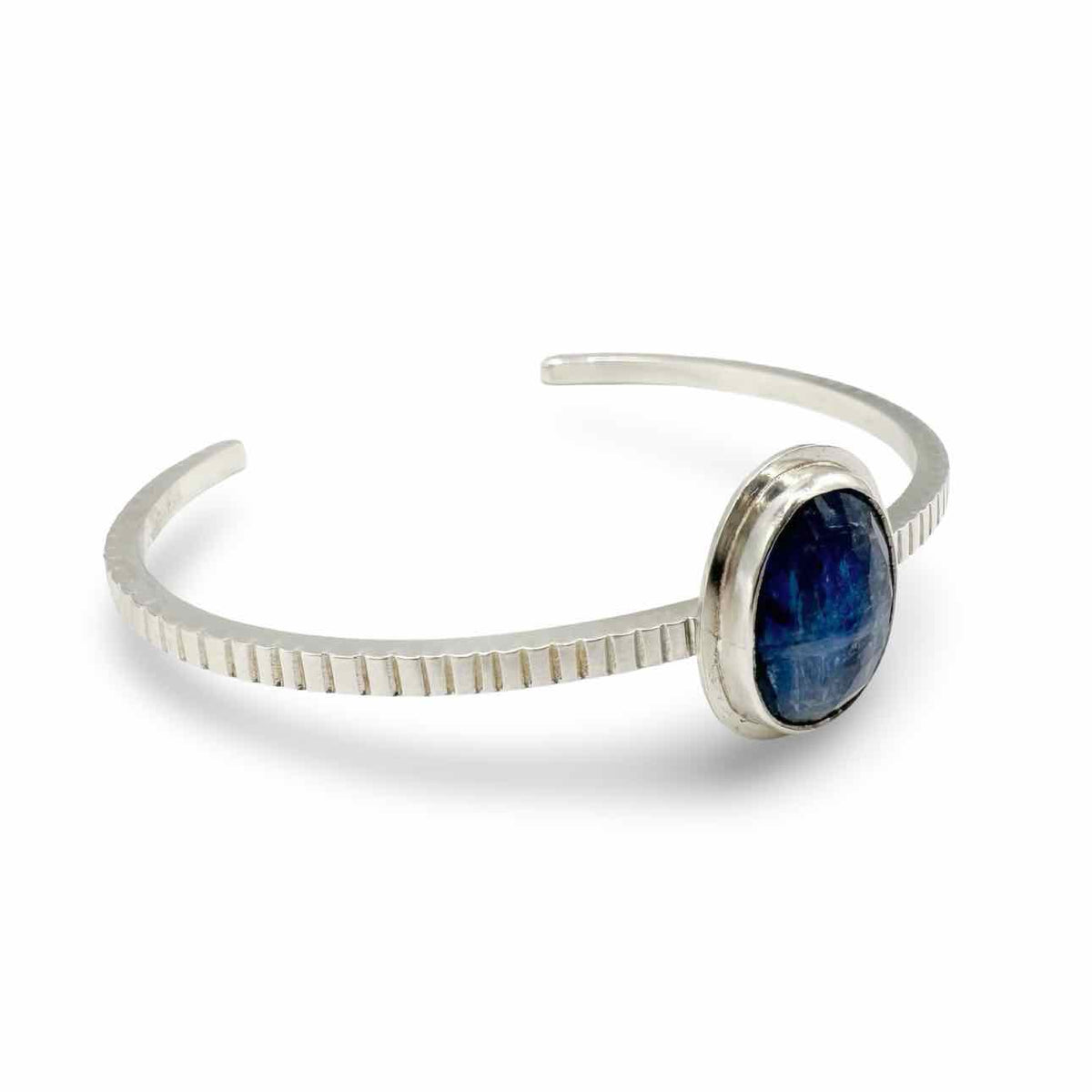 Silver bangle bracelet with kyanite
