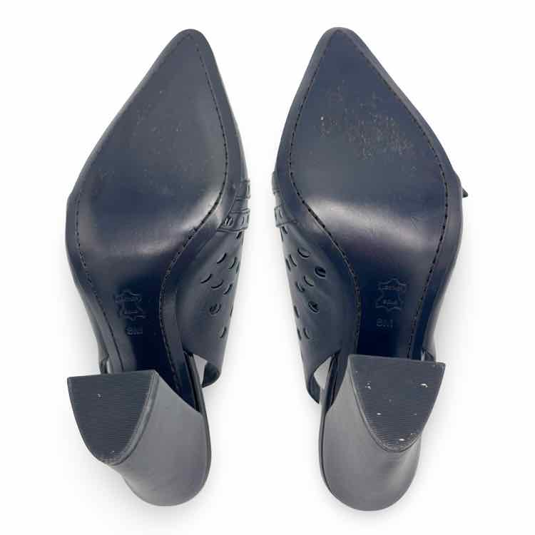 Tory Burch Shoe
