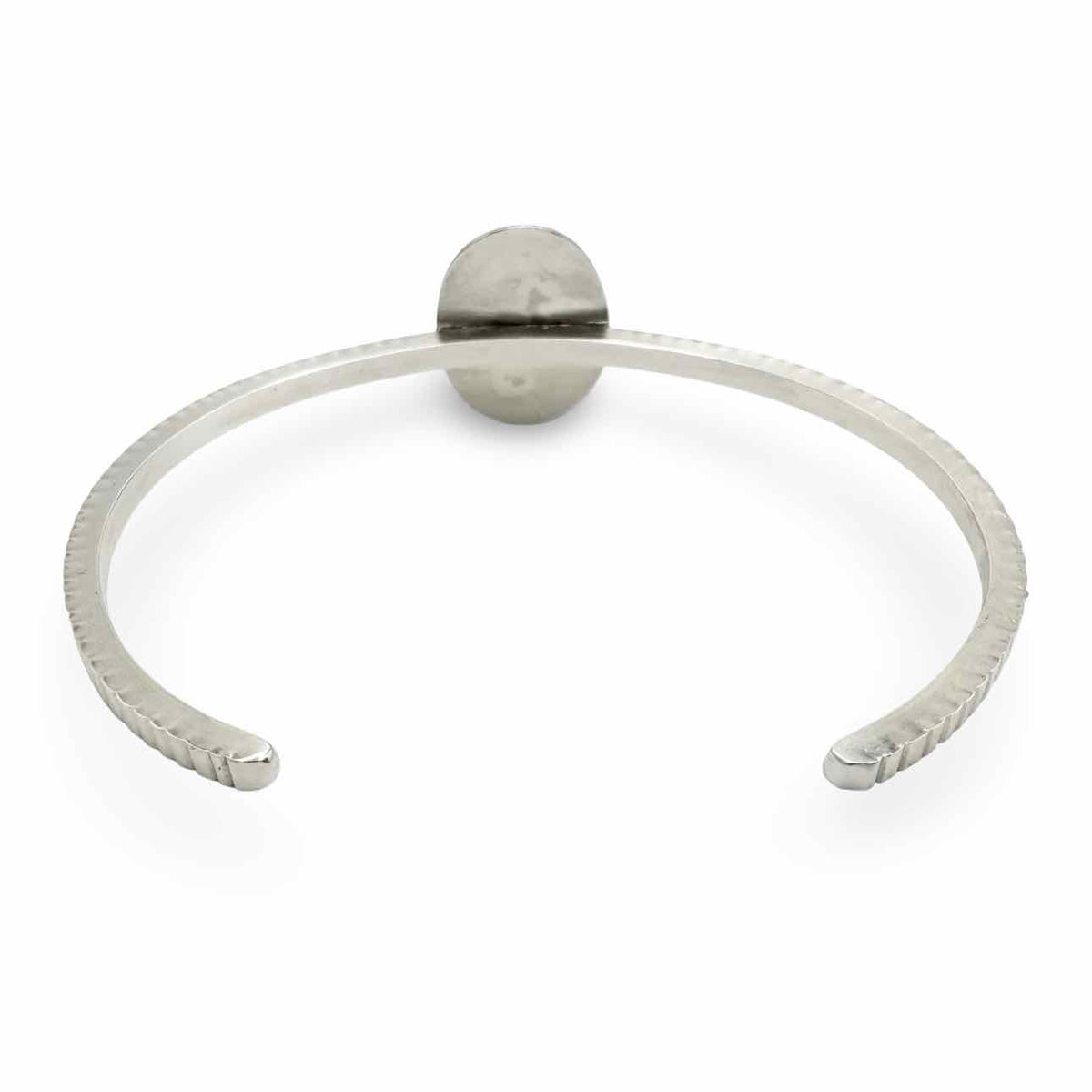 Silver bangle bracelet with kyanite

