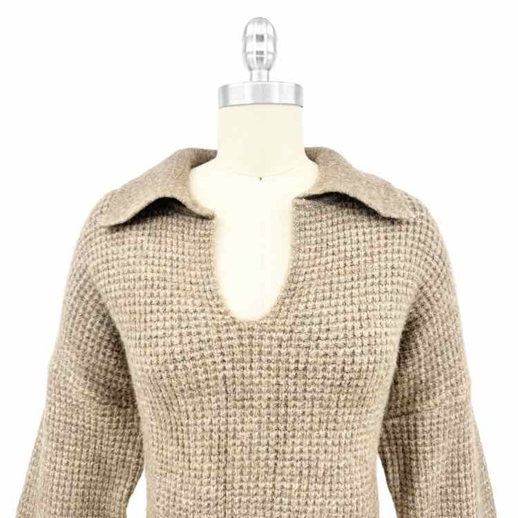 Isalis Sweater
