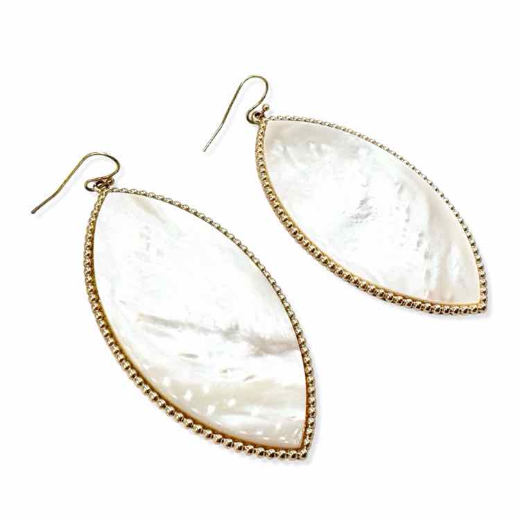 CJ 12/25 - Double Exposure Boutique
