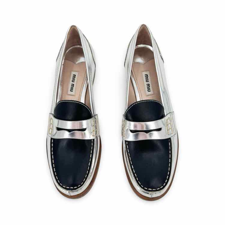 Miu Miu Loafer
