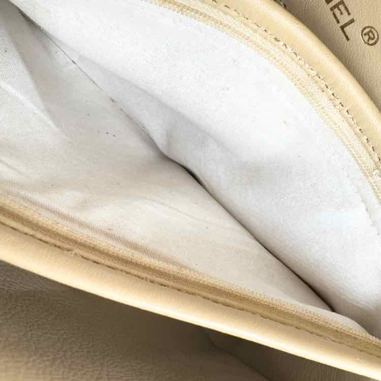 Chanel Vintage Tan Quilted Handbag - Classic Luxury Icon
