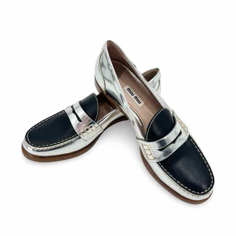 Miu Miu Loafer
