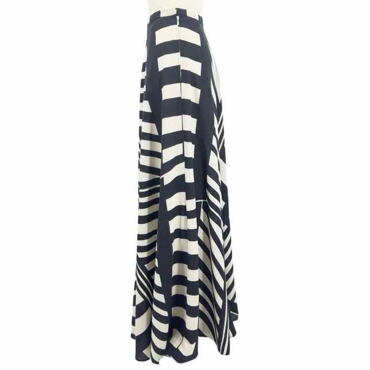 Louis Feraud Skirt - Double Exposure Boutique
